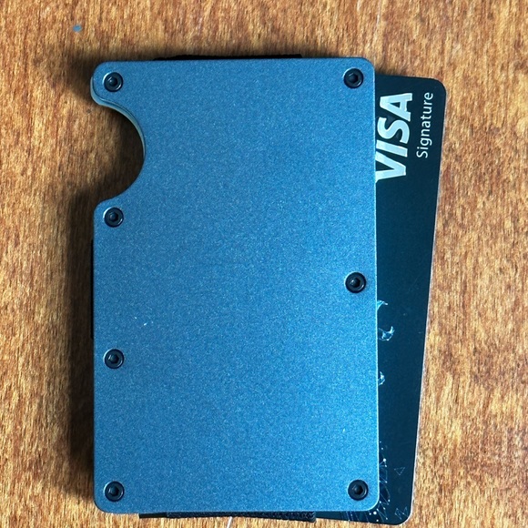 Men’s slim wallet, RFID Blocking - NWT - Picture 5 of 7